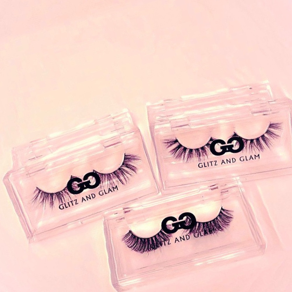 Meet your Posher, Jeanne - Picture 3 of 3